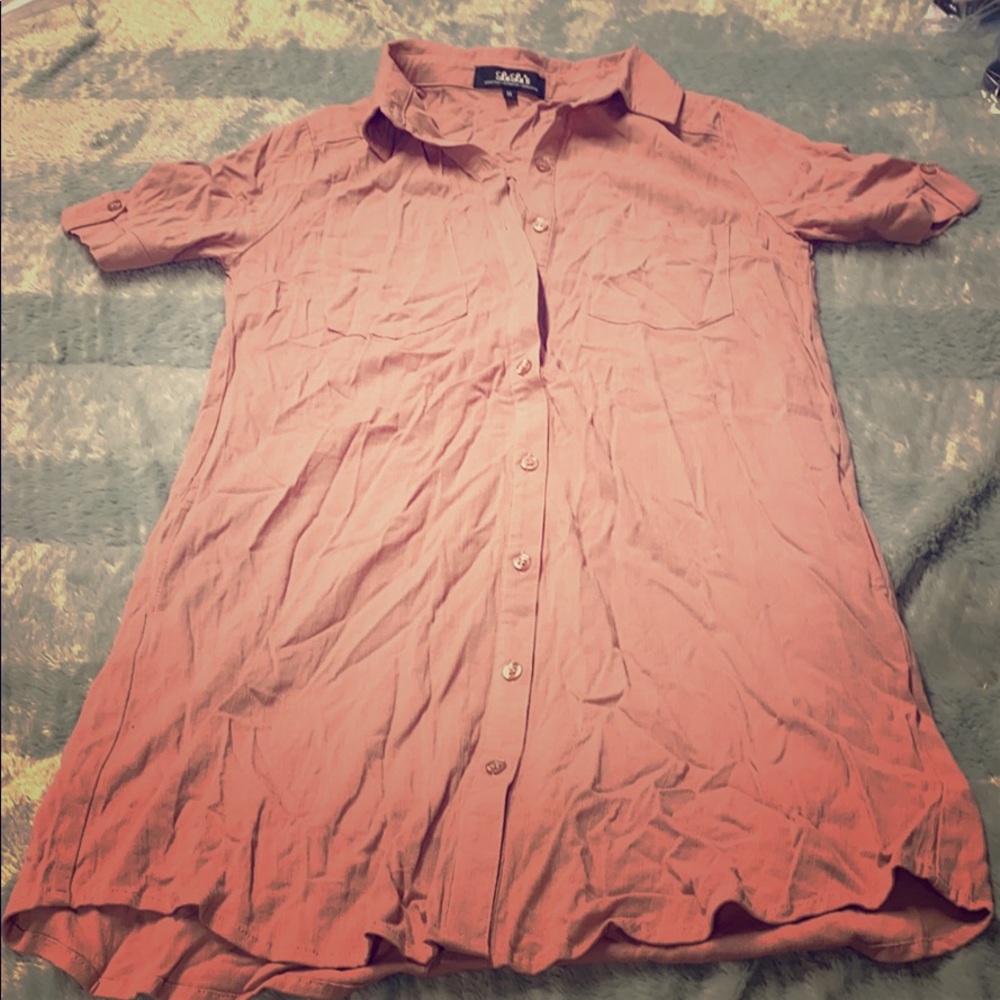 Women’s Lulus button down shirt. Sz Med. EUC.